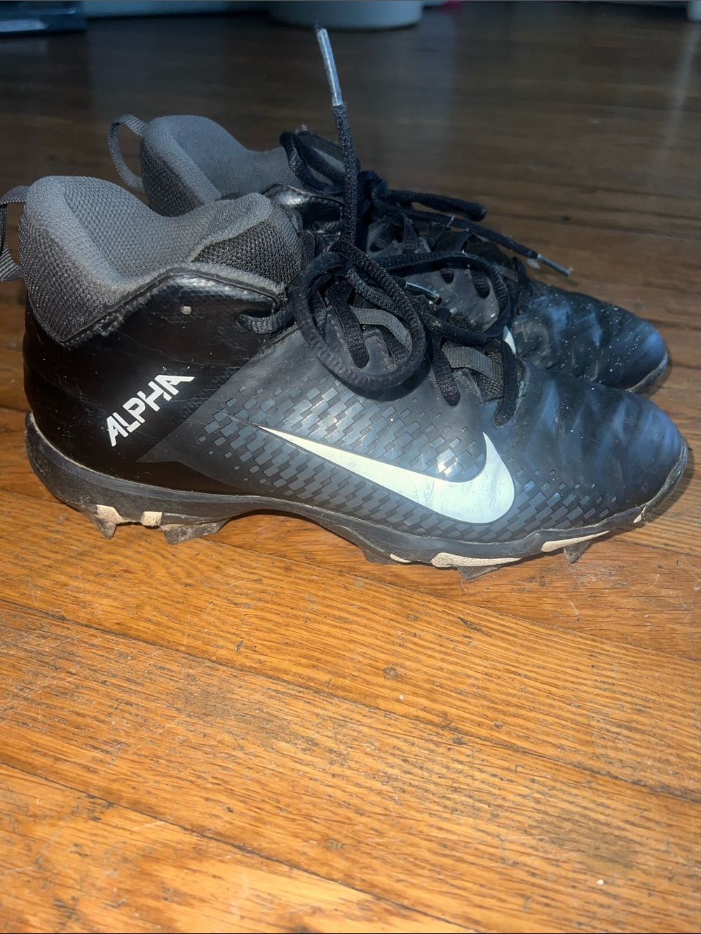 Nike Alpha Men’s Black and Gray Football Cleats size 5